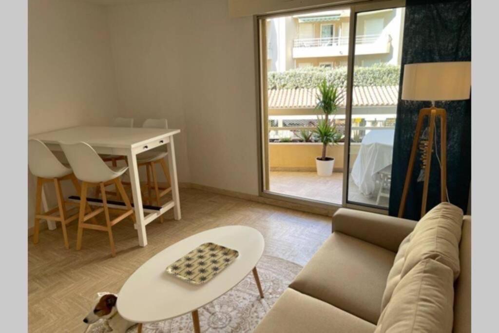 Confortable Appartement A Cavalaire-Sur-Mer Ngoại thất bức ảnh